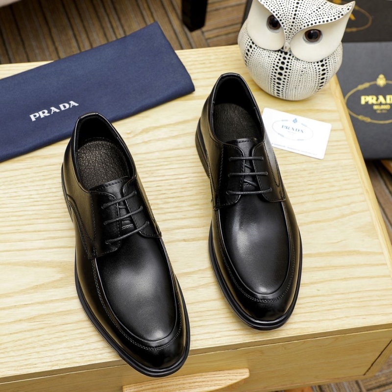 Pra*a leather shoes
